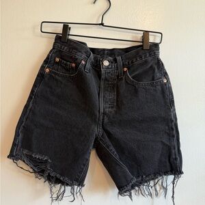 Levi’s 501 Mid Thigh Women’s Shorts